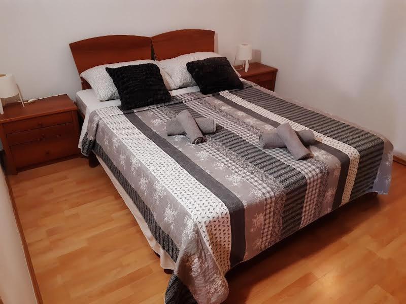 Apartmani Delas 普耶斯察纳乌瓦拉 外观 照片